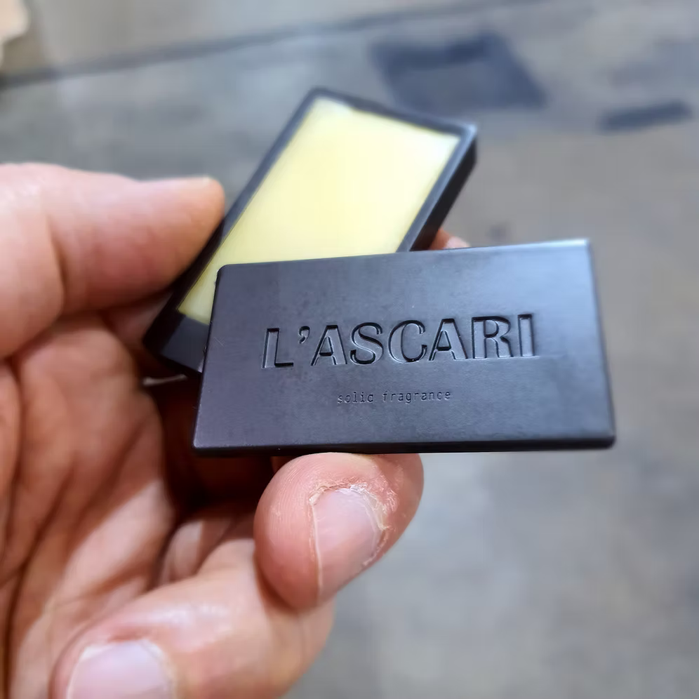 L'Ascari Black Solid Fragrance