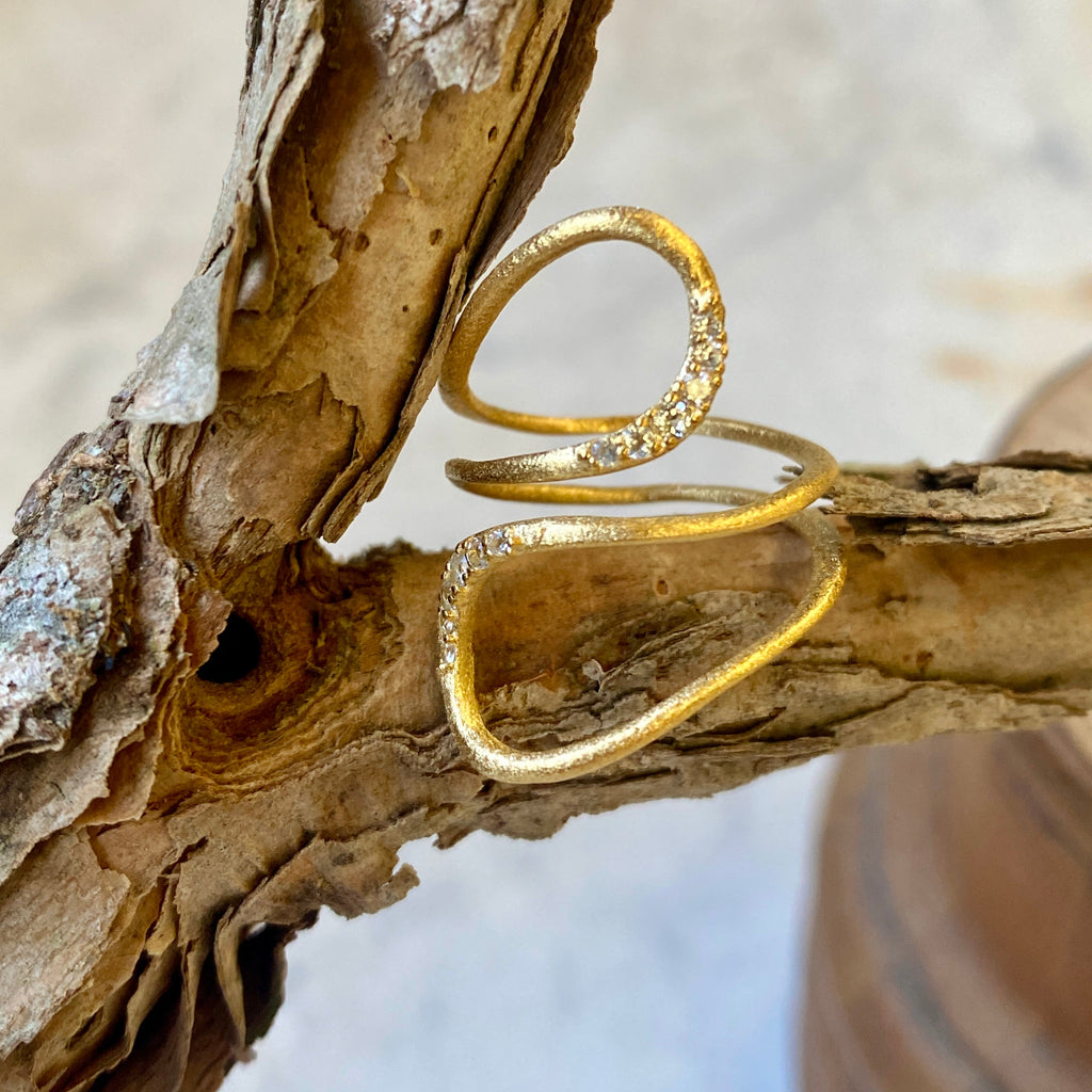 Rameau Torsion Ring - Gold