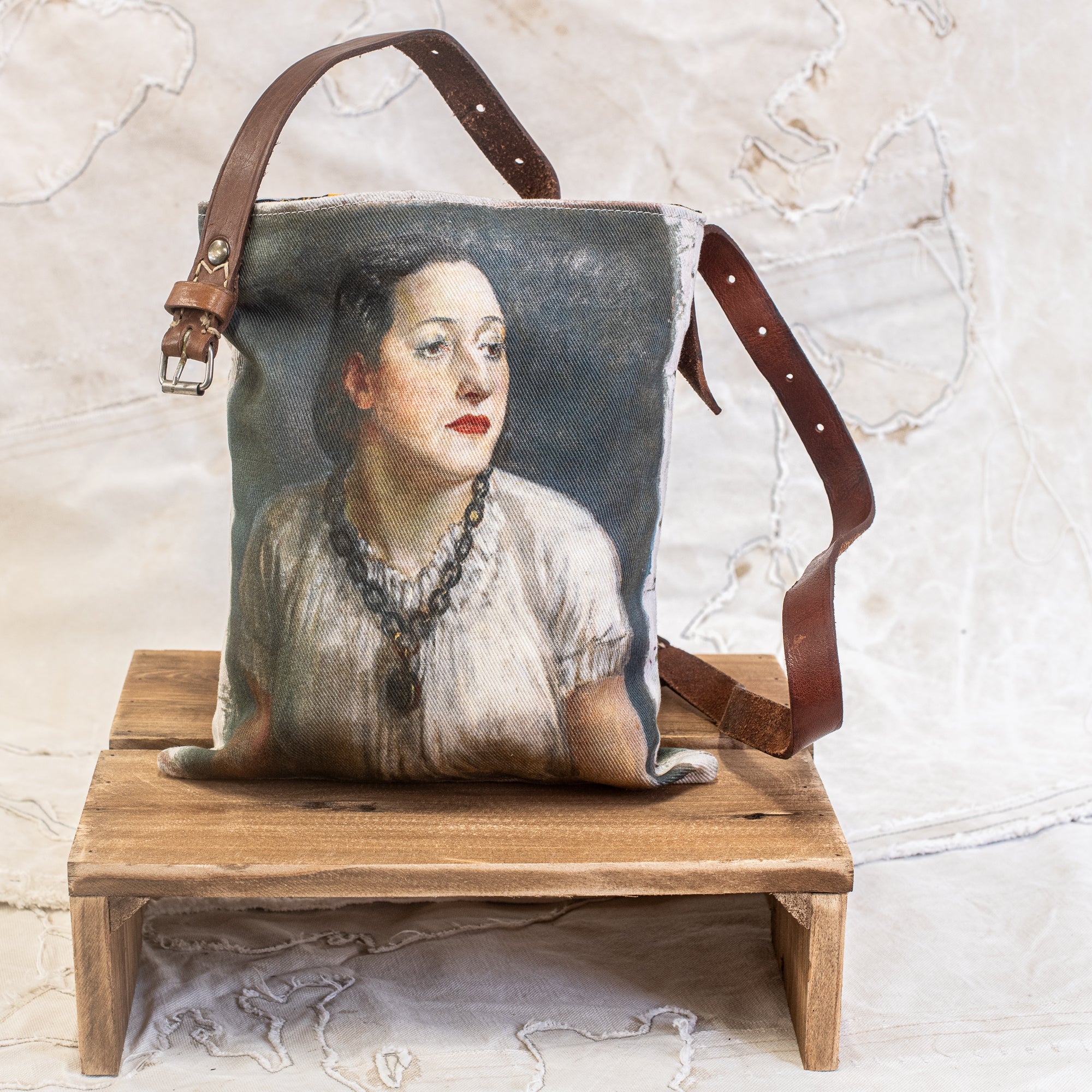 Swarm Cross Body Bag - Isabelle
