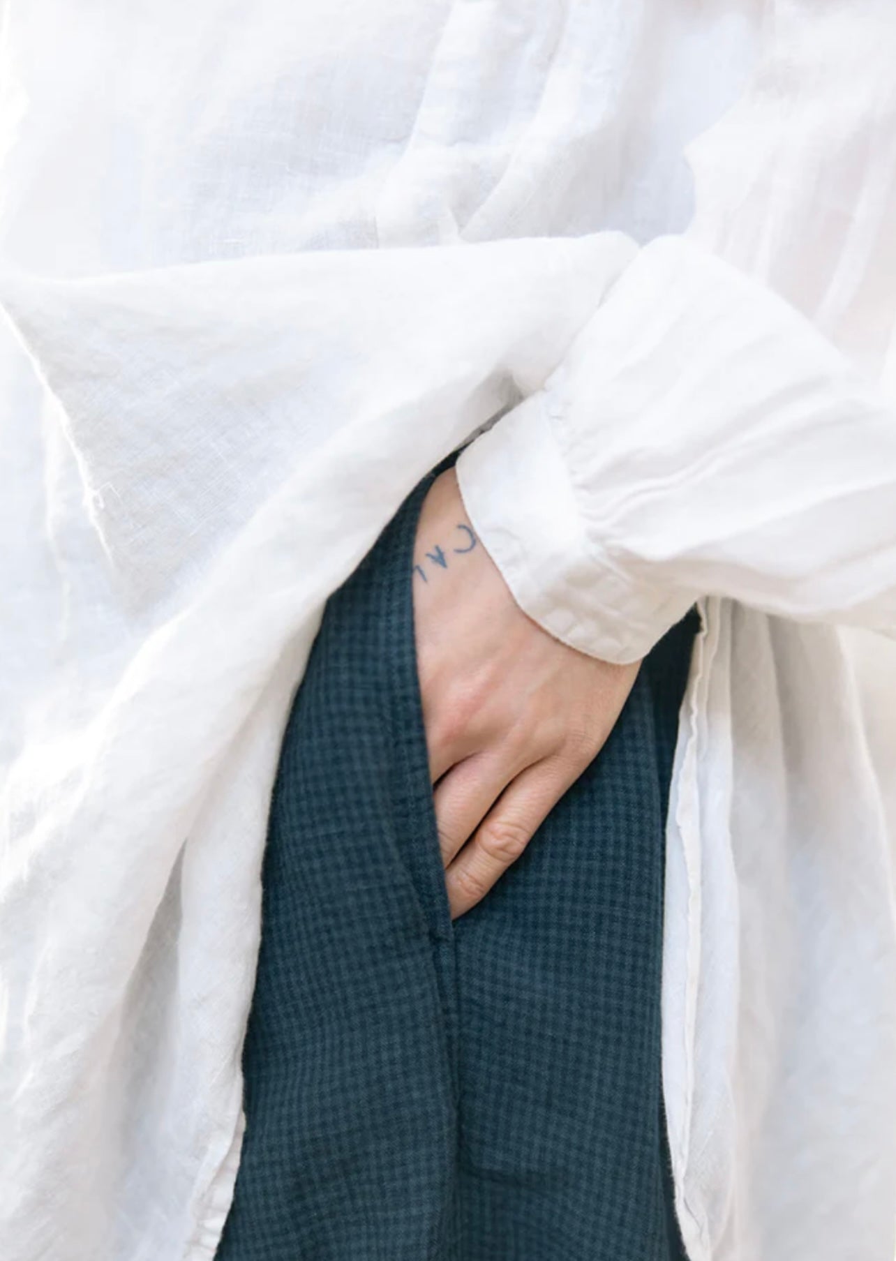 Metta Melbourne Francoise Night Shirt - Light Linen White