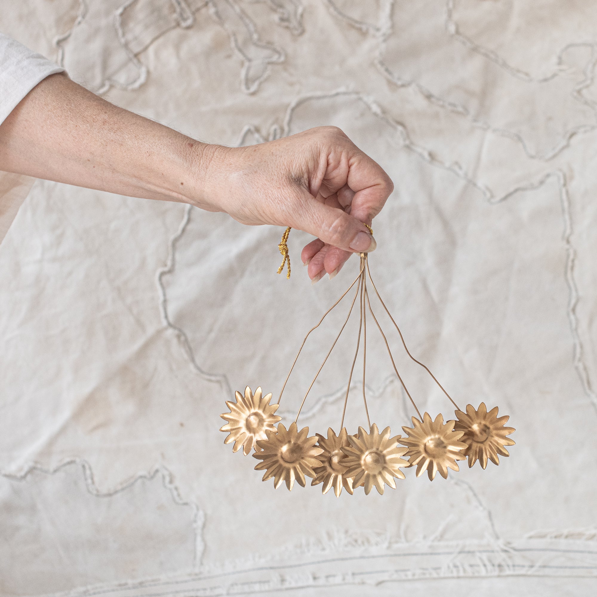 Floral Daisy Hanging Ornament