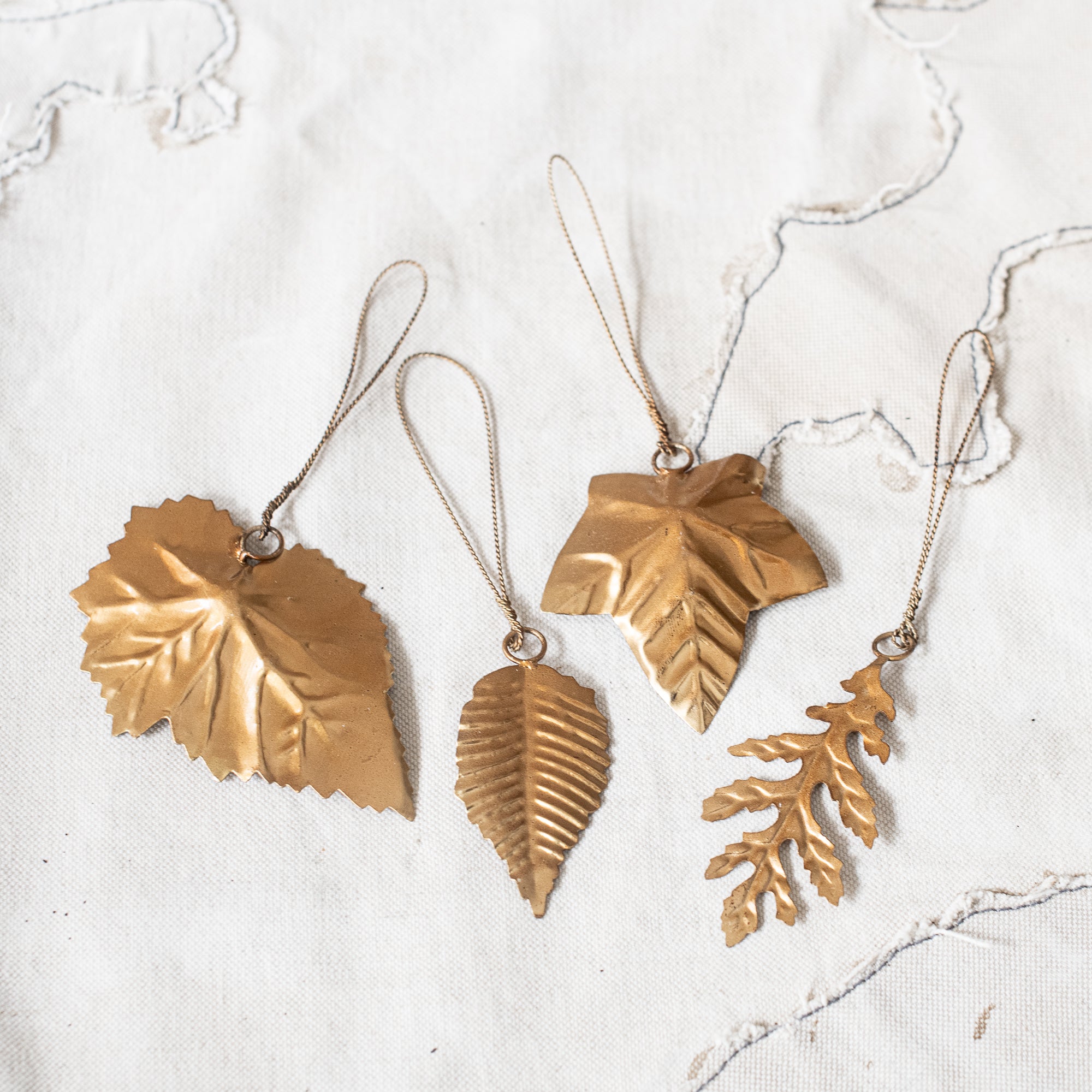 Leaf Hanging Ornament Set of 4