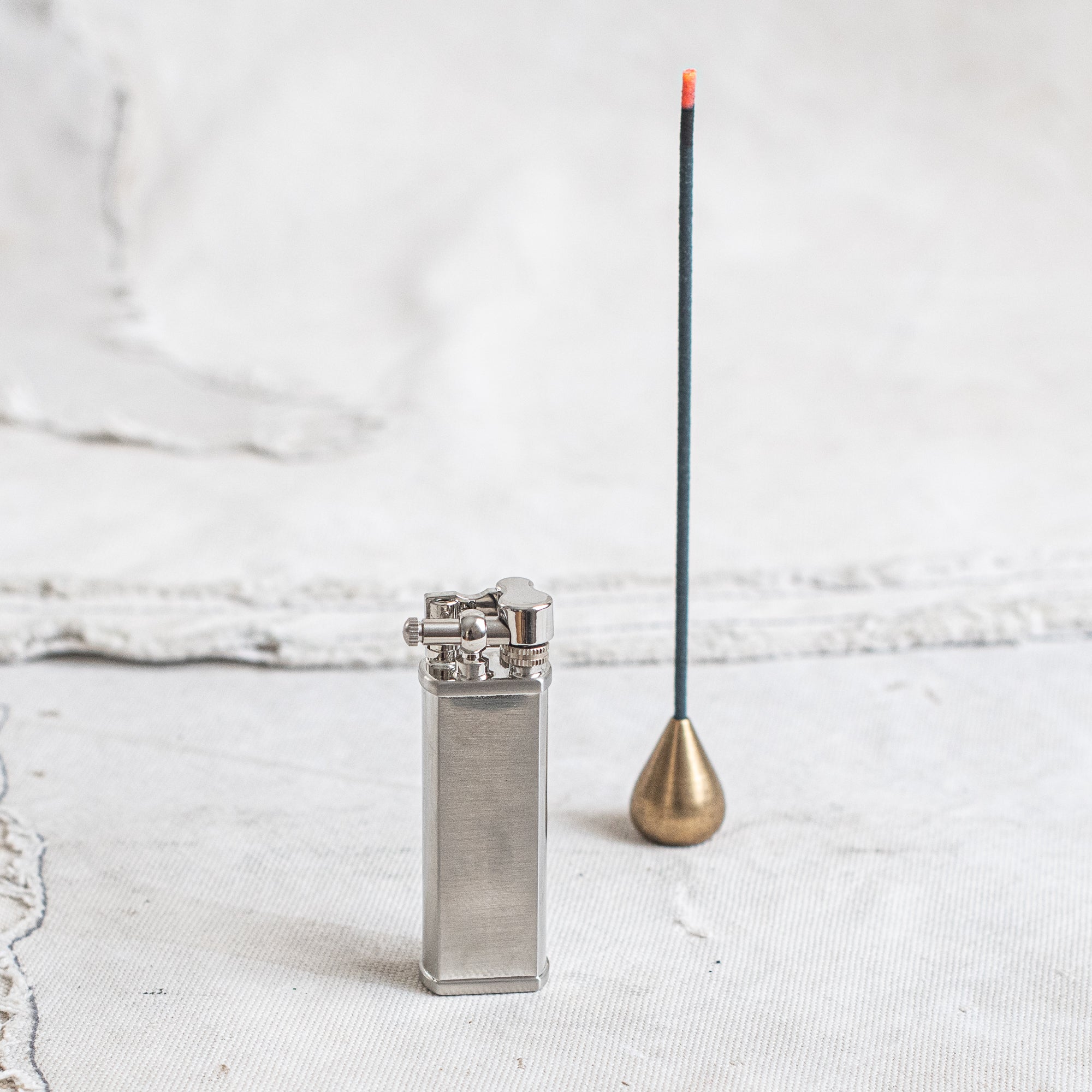 Tsubota Pearl Bolbo and Queue Lighters - Japan