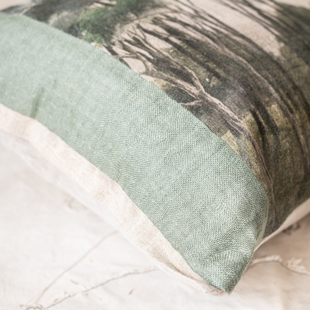 Manosque Cushion 40x55cm LICH