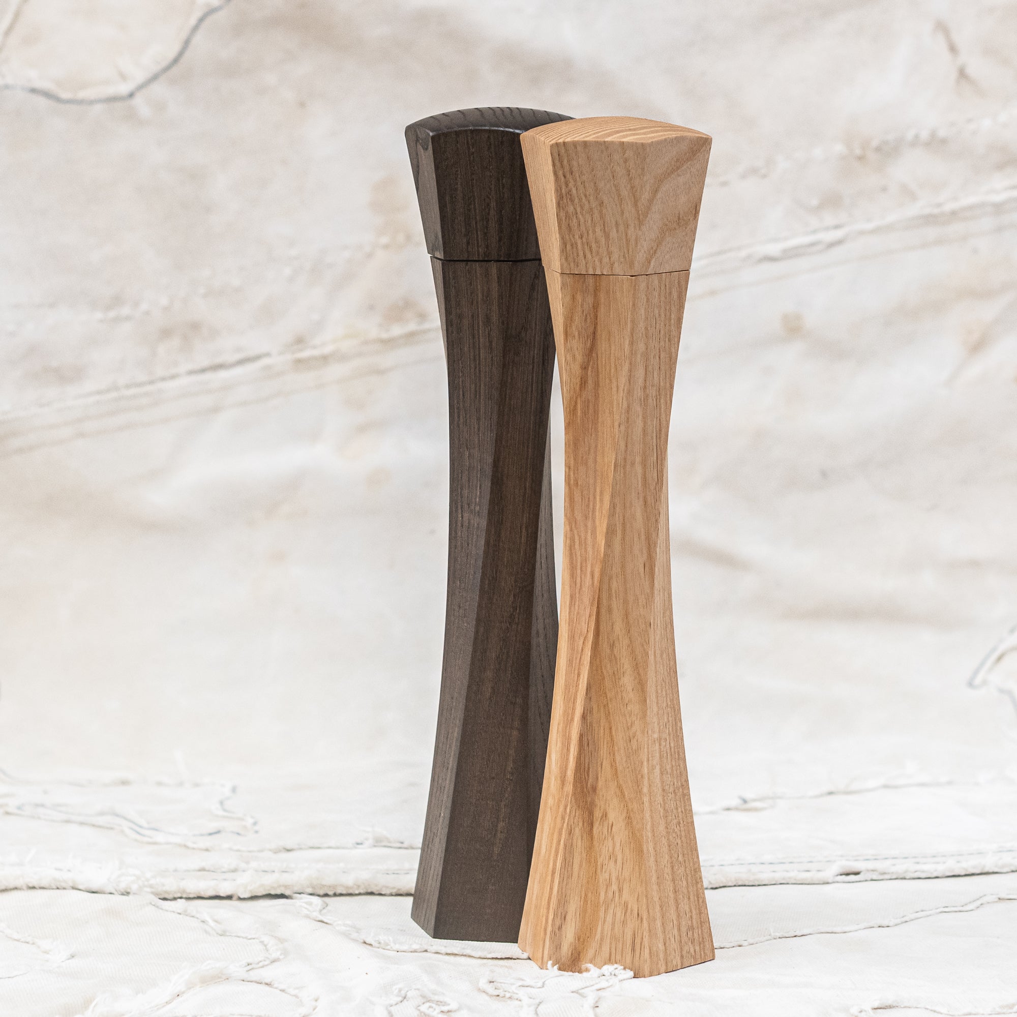Pepper or Salt Grinder - Ashwood Twist Design
