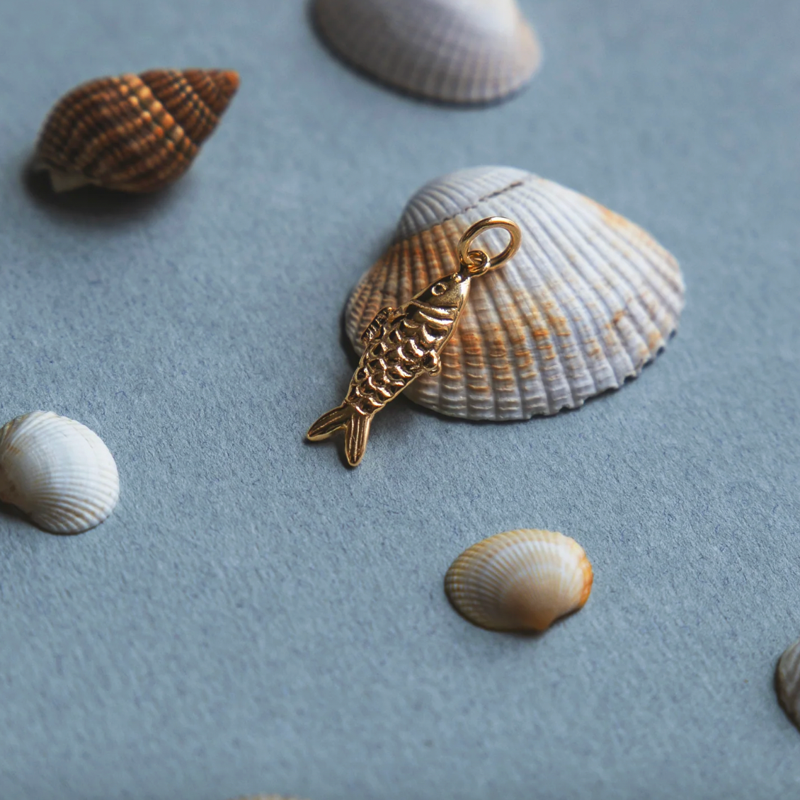 Alix D. Reynis Amulette - Poisson (Fish)