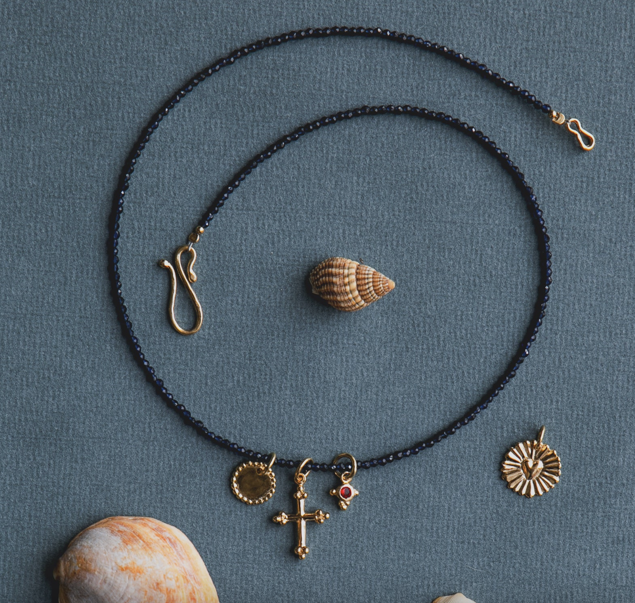 Alix D. Reynis Amulette - Croix (Cross)