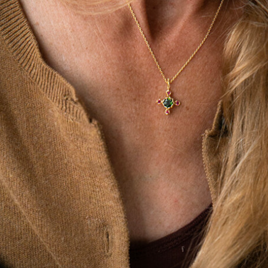 Alix D. Renyis Necklace - Anna