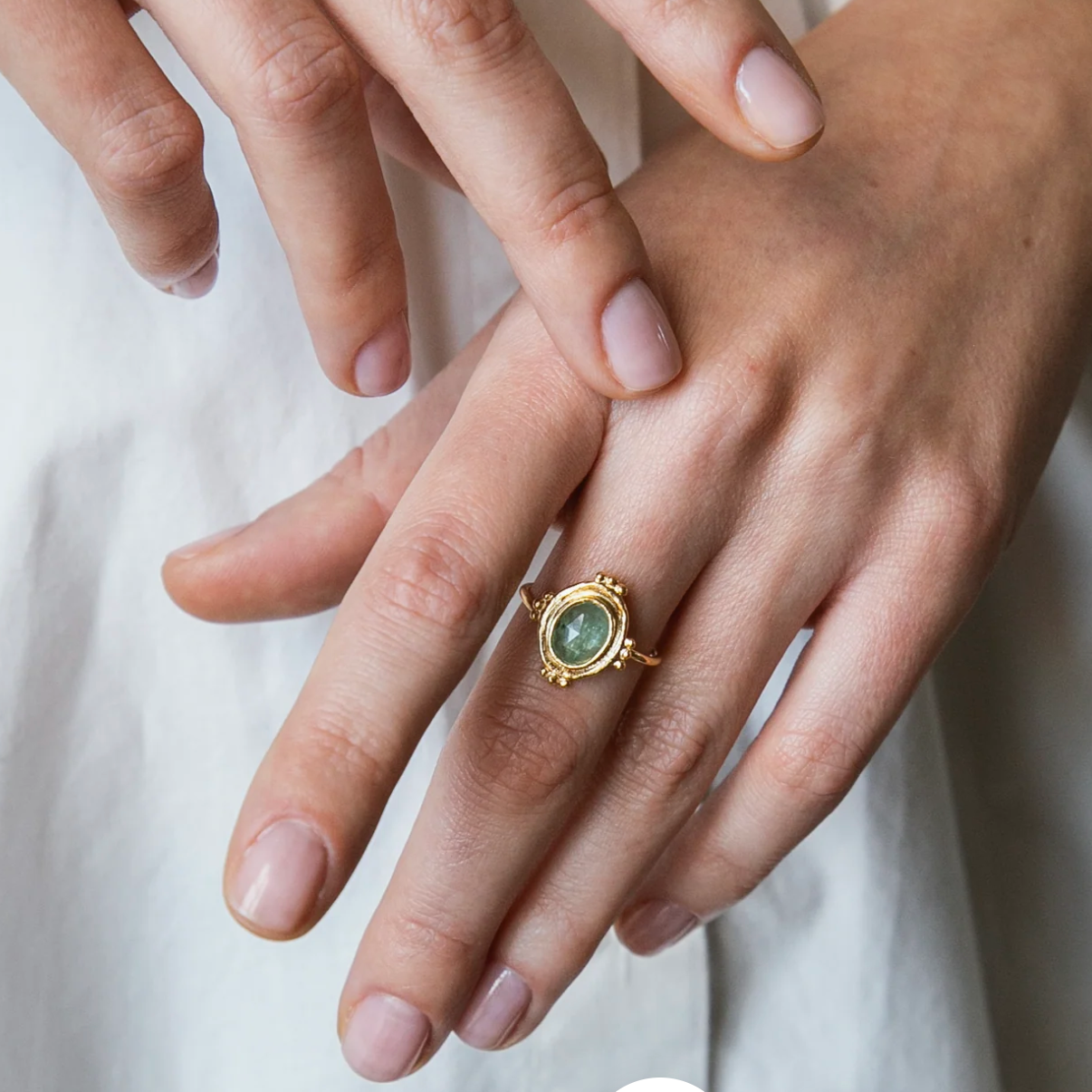 Alix D. Reynis Ring - Agathe