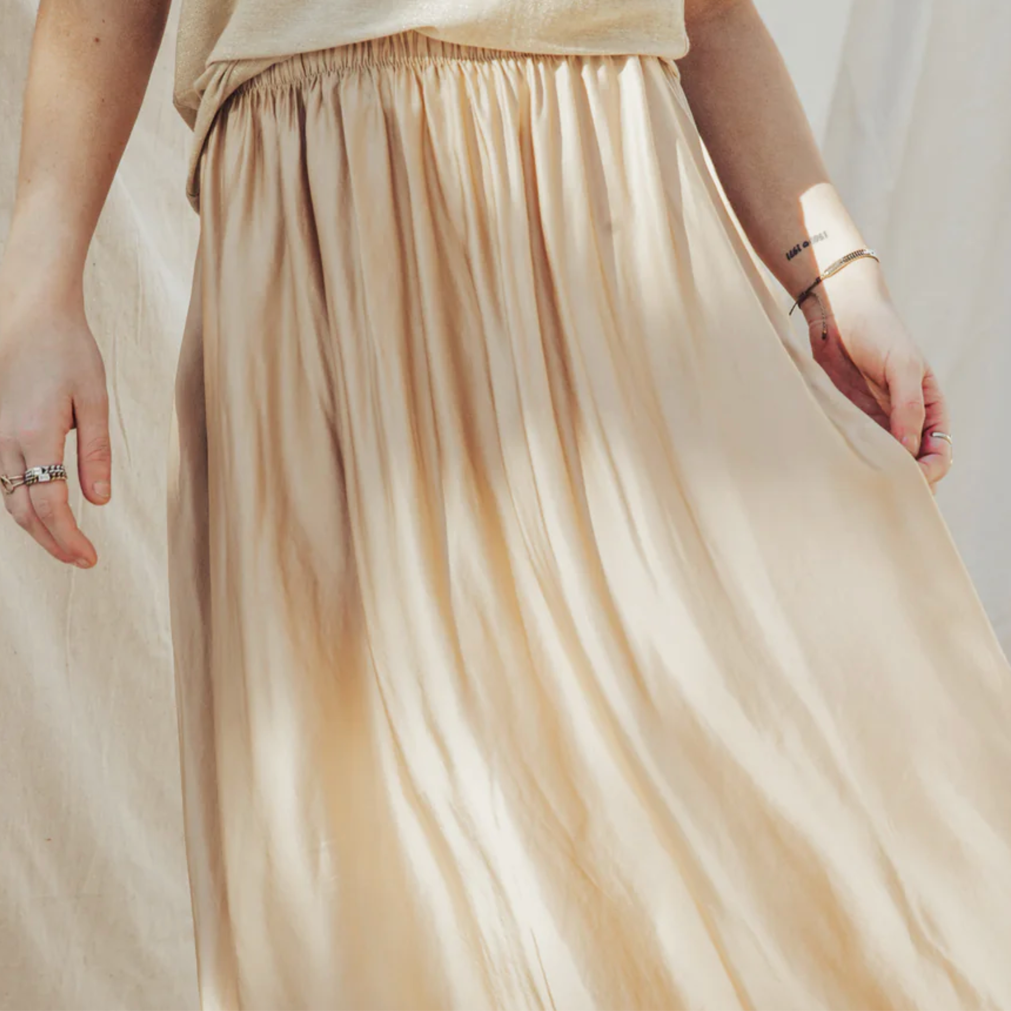 Mamapapa - Scarlett Flowy Mid Skirt