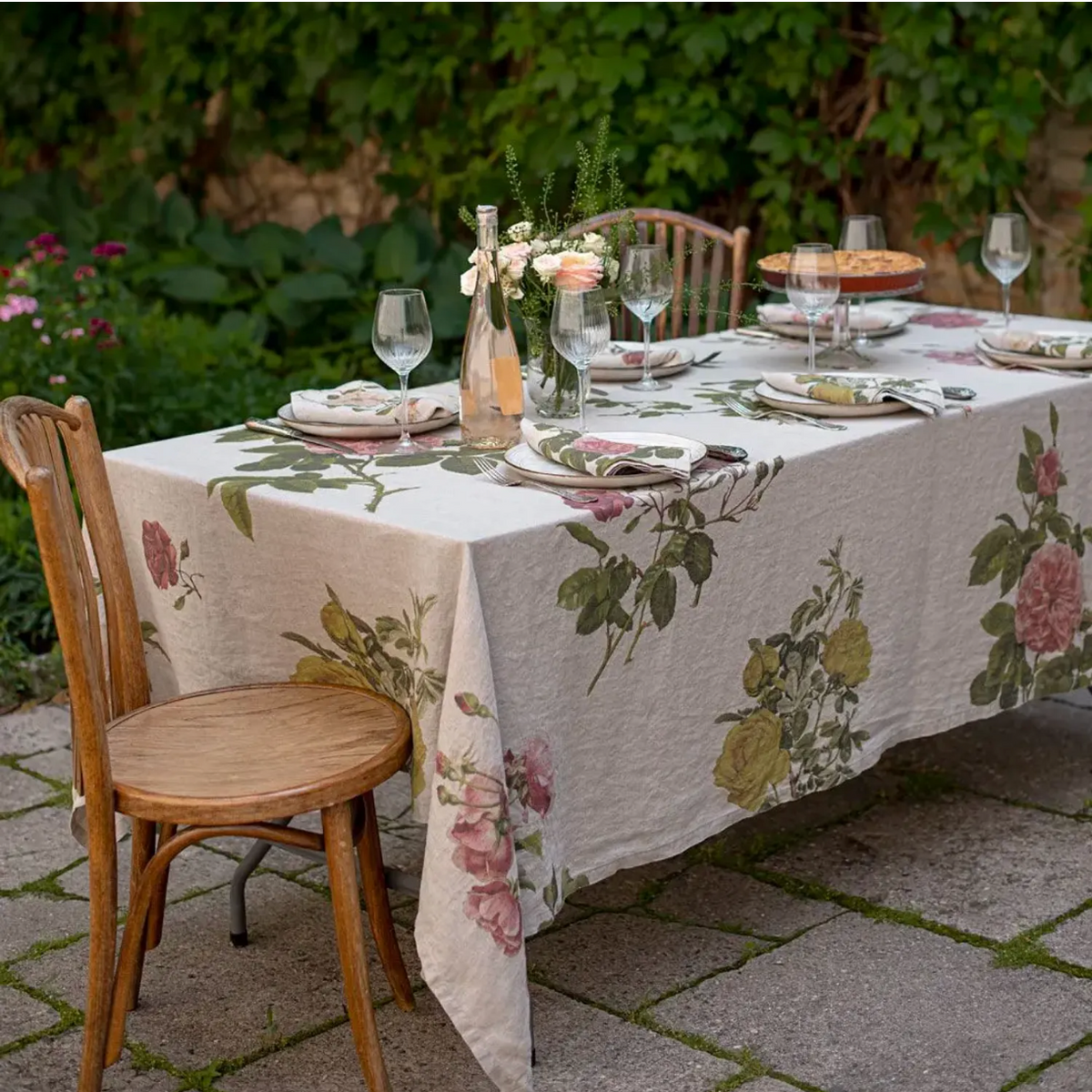 Illustrated Linen Tablecloth - Roses