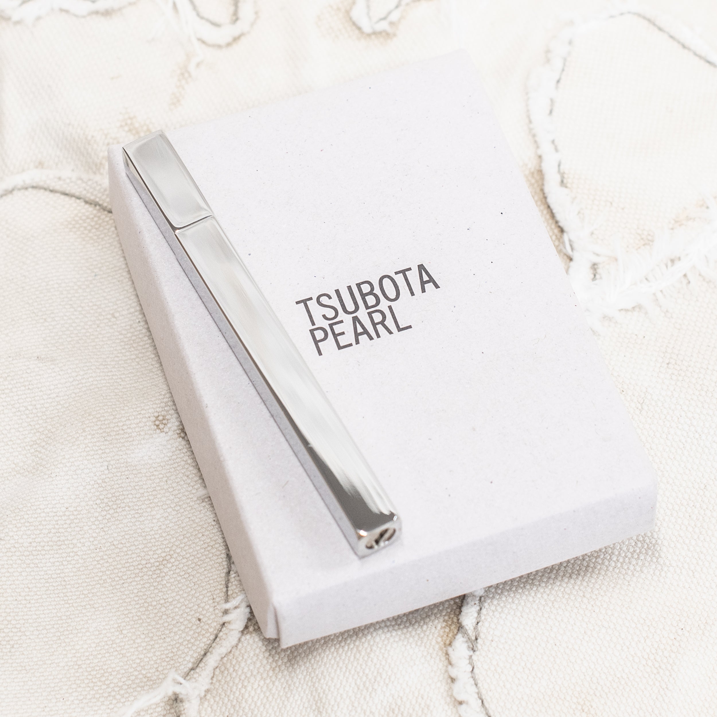 Tsubota Pearl Bolbo and Queue Lighters - Japan