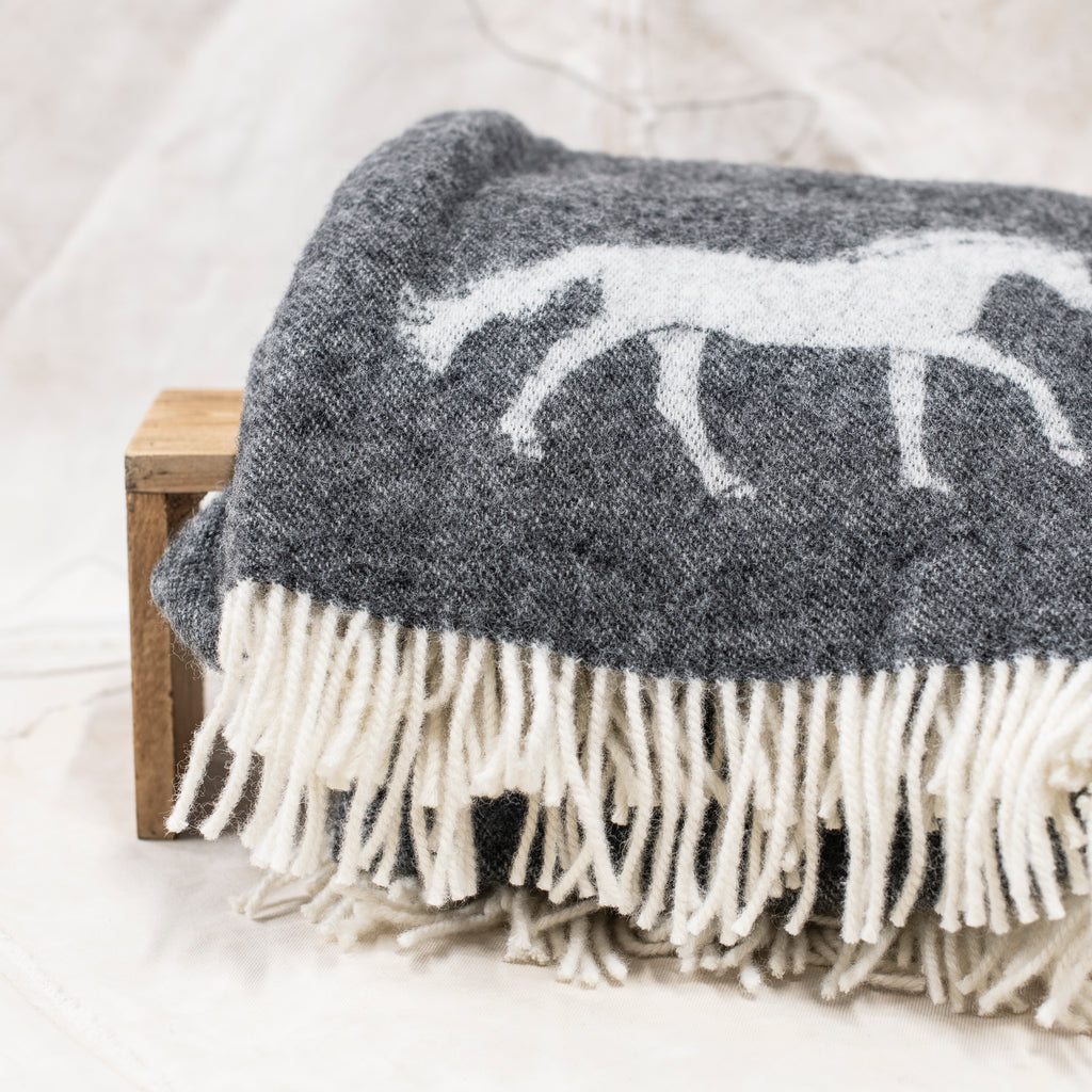 Wool Throw - 130 x 190cm - Horse